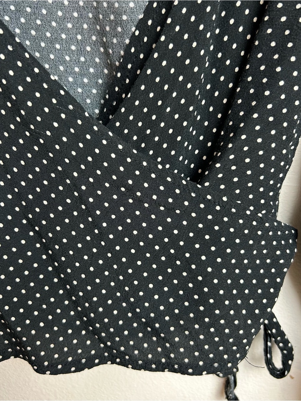 🖤 Brandy Melville Polka Dot Wrap Crop Top | Coquette Faux Wrap Blouse S - Picture 3 of 8